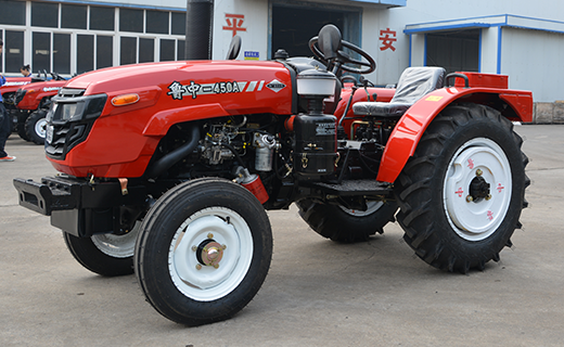 EVO视讯-450型拖拉机
